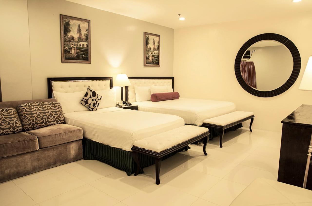 Dreamwave Hotel Ilagan Exterior photo